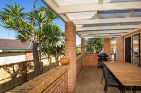 Cunjevoi Pet Friendly 5 Mins Walk to Beach, Culburra Beach